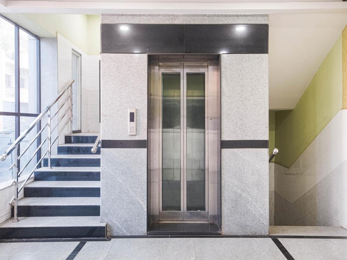 فندق فيساخاباتنامفي  Oyo 74206 Ssr Residency المظهر الخارجي الصورة